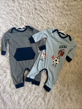 The Honest Company Light Blue and Navy Striped Baby Footless- 2 Pack